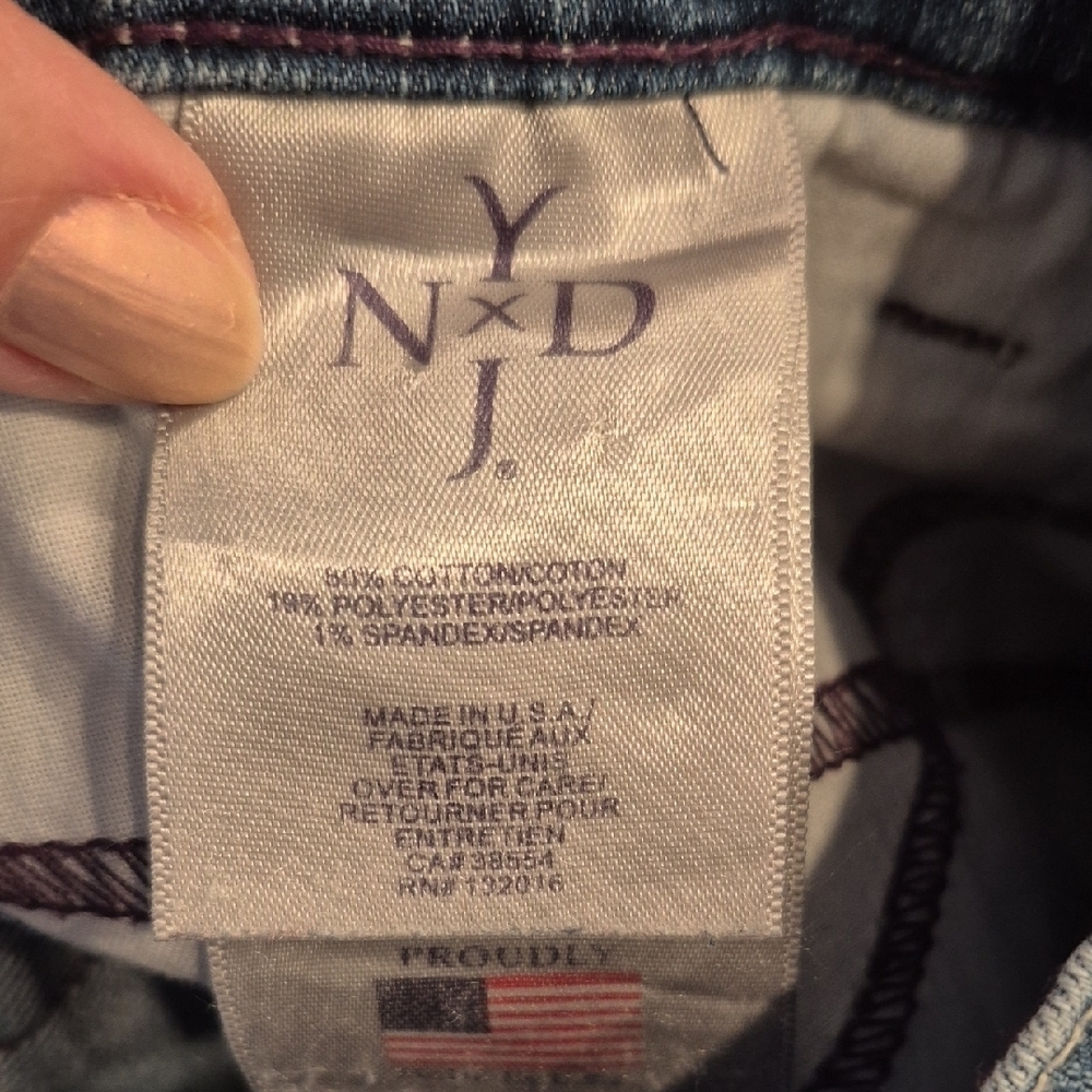 NYDJ Blue Cropped Jeans with Embroidery On Back Pockets - Picture 7 of 12